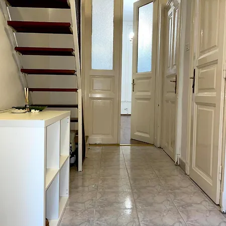 Διαμέρισμα Cosy Unique Apartment In Budapest City Center